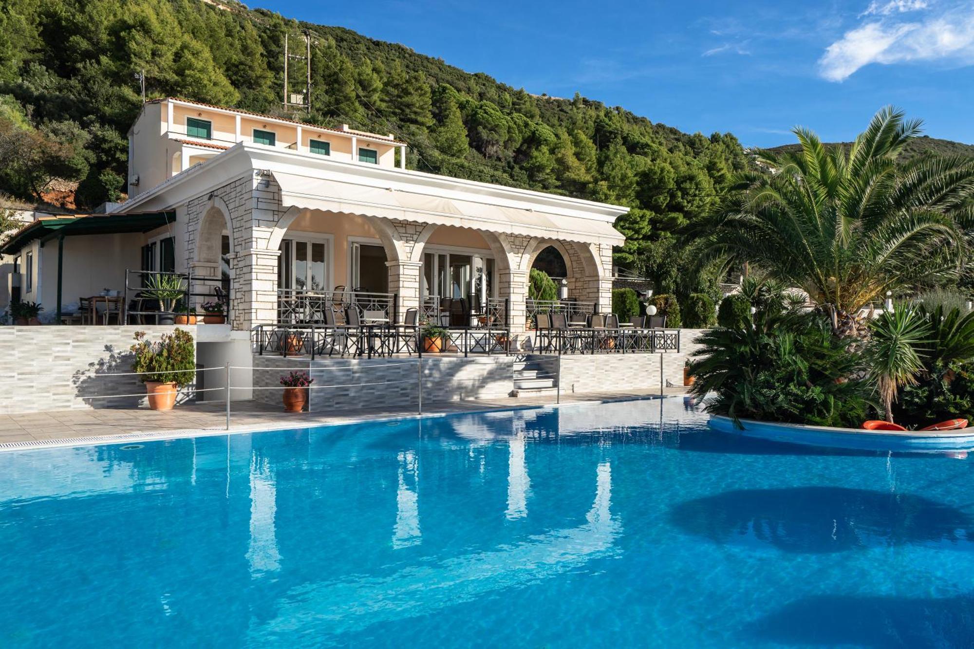 Sunset Triple 1 Apartment Agios Nikitas Exterior photo