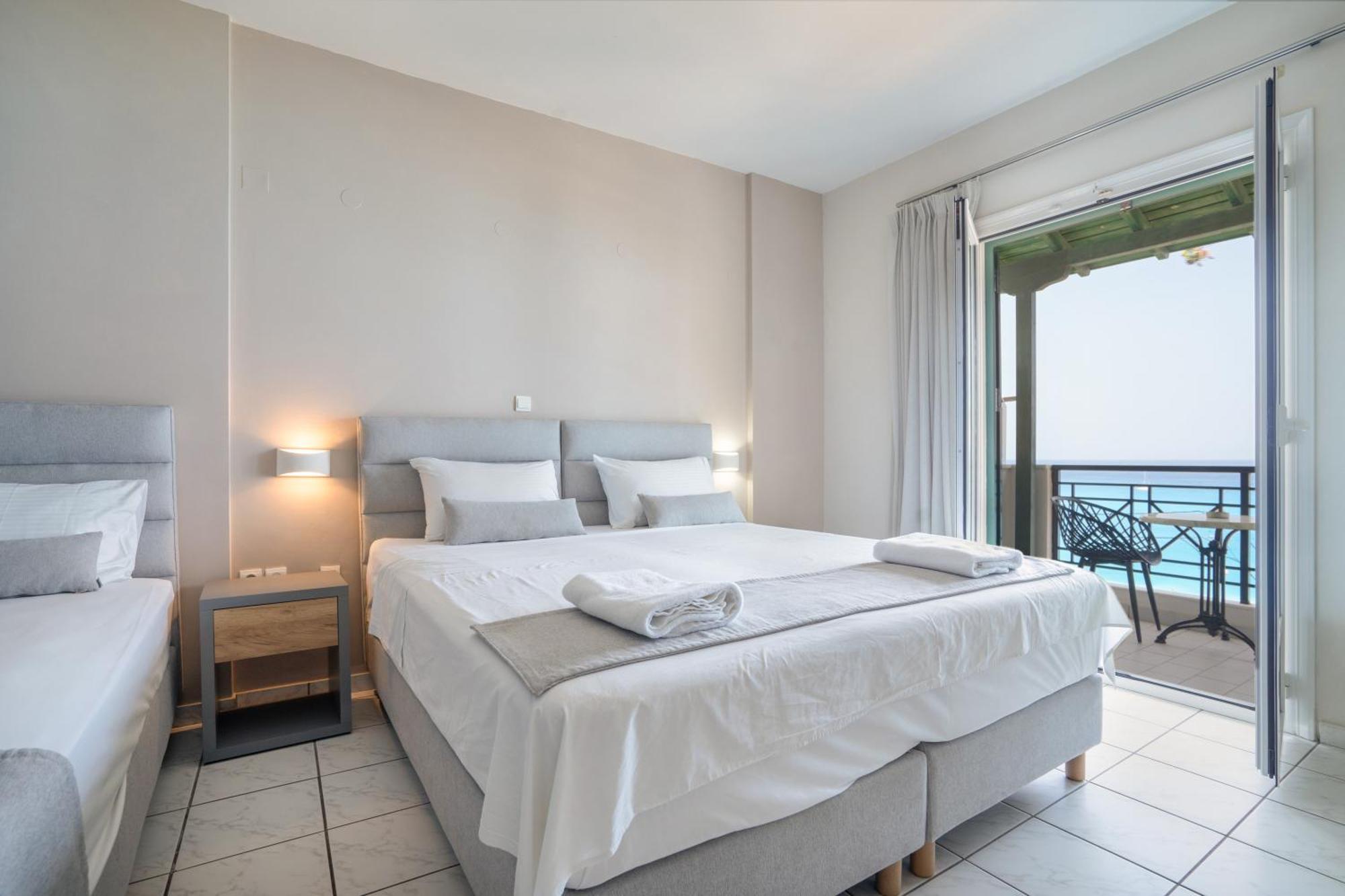 Sunset Triple 1 Apartment Agios Nikitas Exterior photo